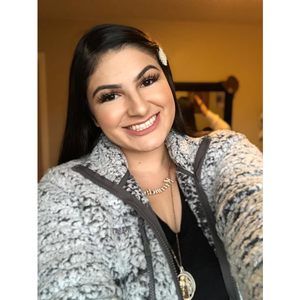 Meet your Posher, Karmelina